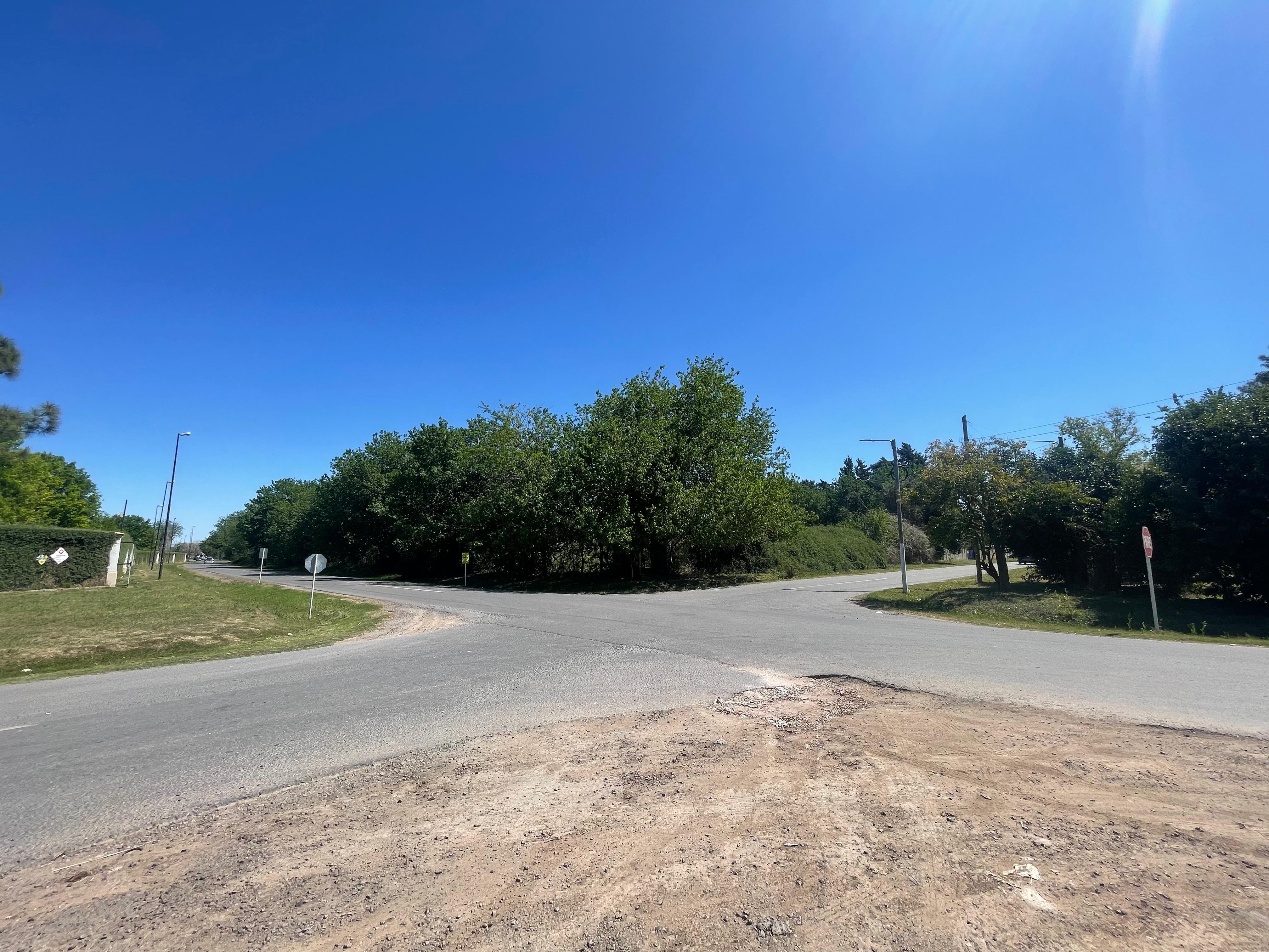 Un proyecto en duda y una nueva chance: venden un terreno apto desarrollos sobre una arteria clave de Funes